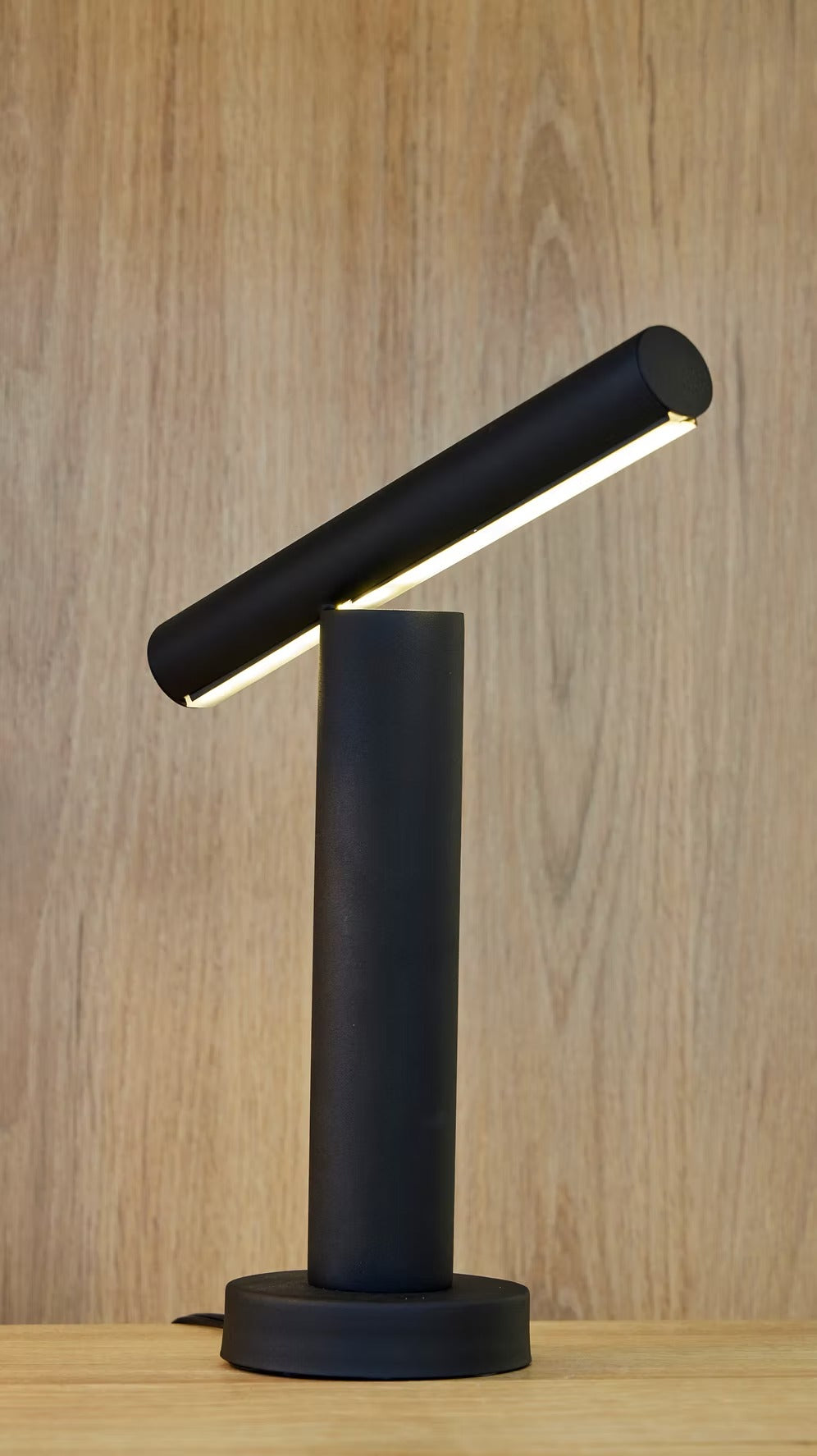 Lámpara LINE LED BLACK